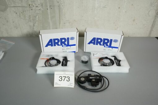 Lot: 373 - Controlled Lens Motor - CLM-4 Motor Unit Set of 3