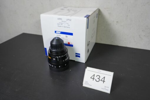 Lot: 434 - ARRI Ultra Prime 32/T1.9,ft - Image 2
