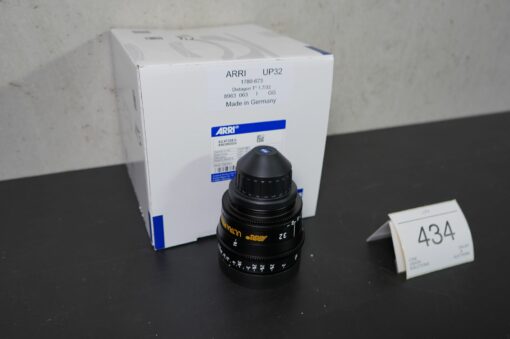 Lot: 434 - ARRI Ultra Prime 32/T1.9,ft - Image 3