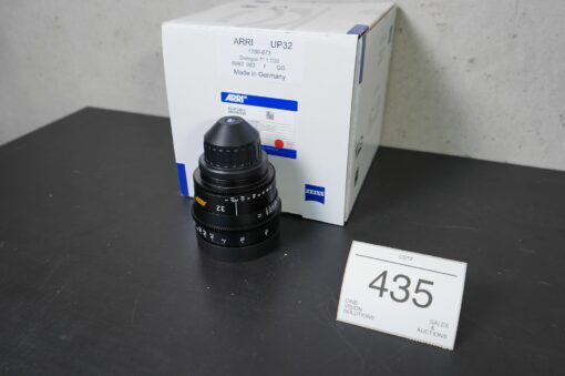Lot: 435 - ARRI Ultra Prime 32/T1.9,ft - Image 2