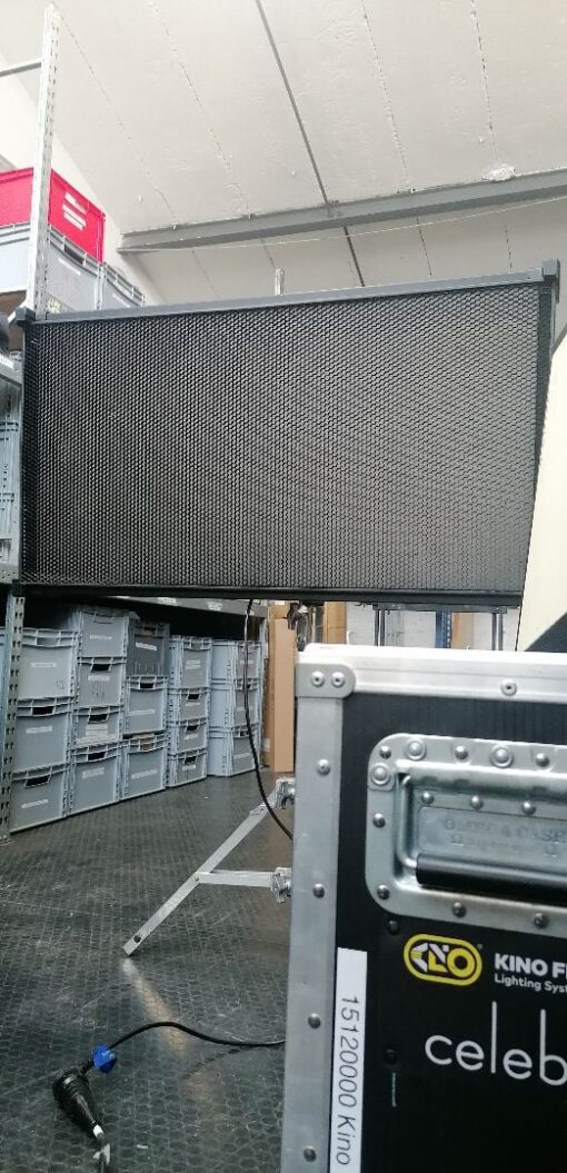 Kino-Flo Celeb 850 LED DMX Center Mount Kit - Image 4