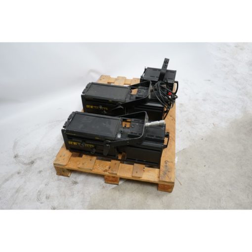 2x Profile 1000W, 1x Fresnel Tungsten