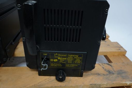 2x Profile 1000W, 1x Fresnel Tungsten - Image 3