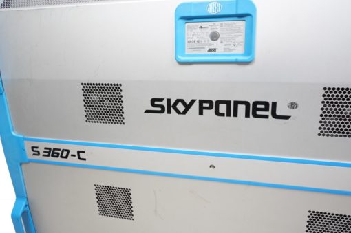ARRI Skypanel S-360C Blue/Silver - Image 7